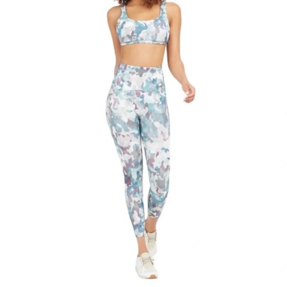 SPANX Camo Booty Boost Active Printed 7/8 Leggings Size Large NWT - Picture 2 of 11